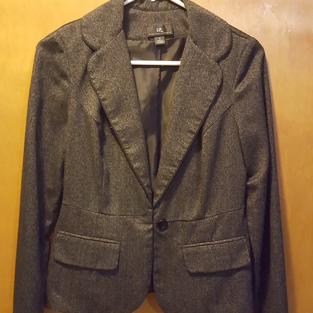 Black and gray blazer